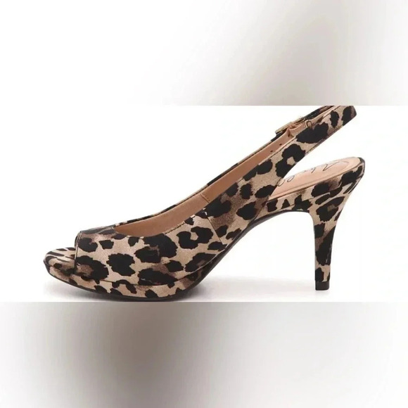 Abella Vivica Animal Print women’s Platform Sandals - Picture 8 of 12